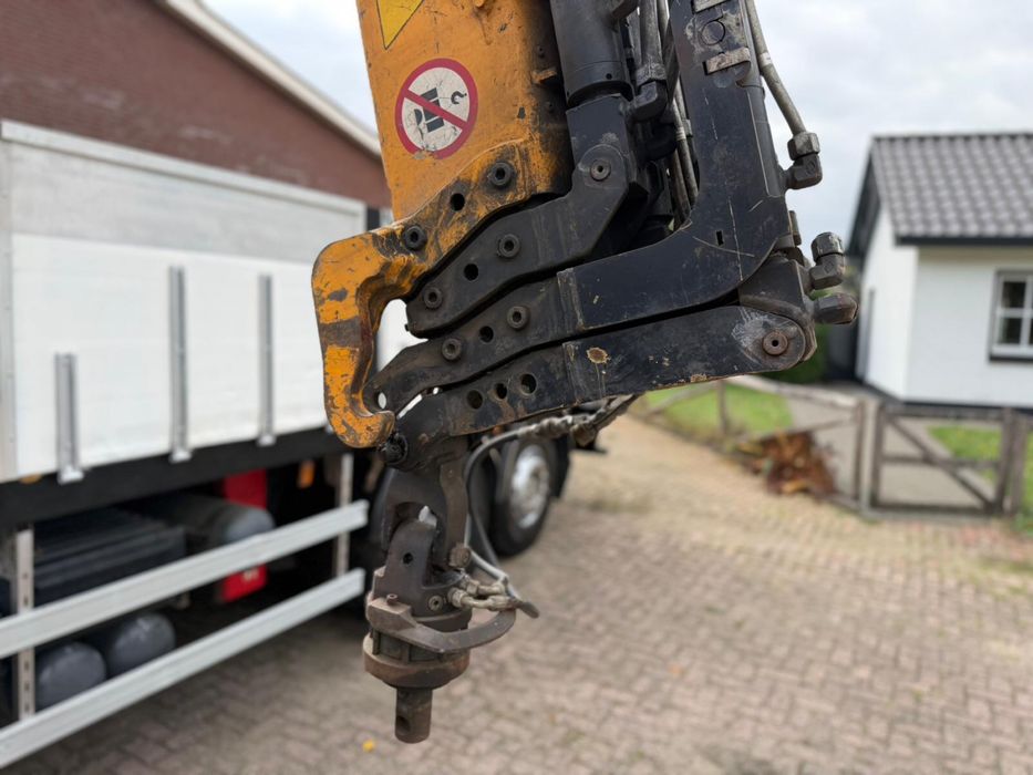 VOLVO FE320 C/GRUA RADIOCOMANDO COMO NOVO SÓ 185.000km #OPORTUNIDADE#