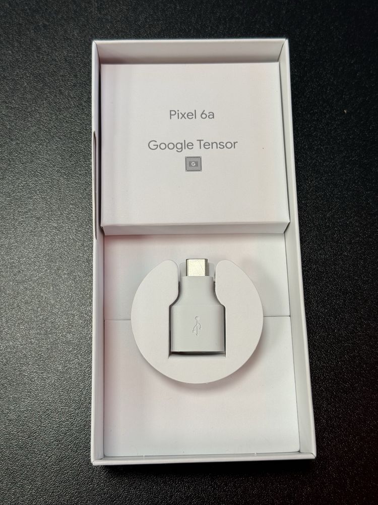 Смартфон Google Pixel 6a 6/128GB Charcoal
