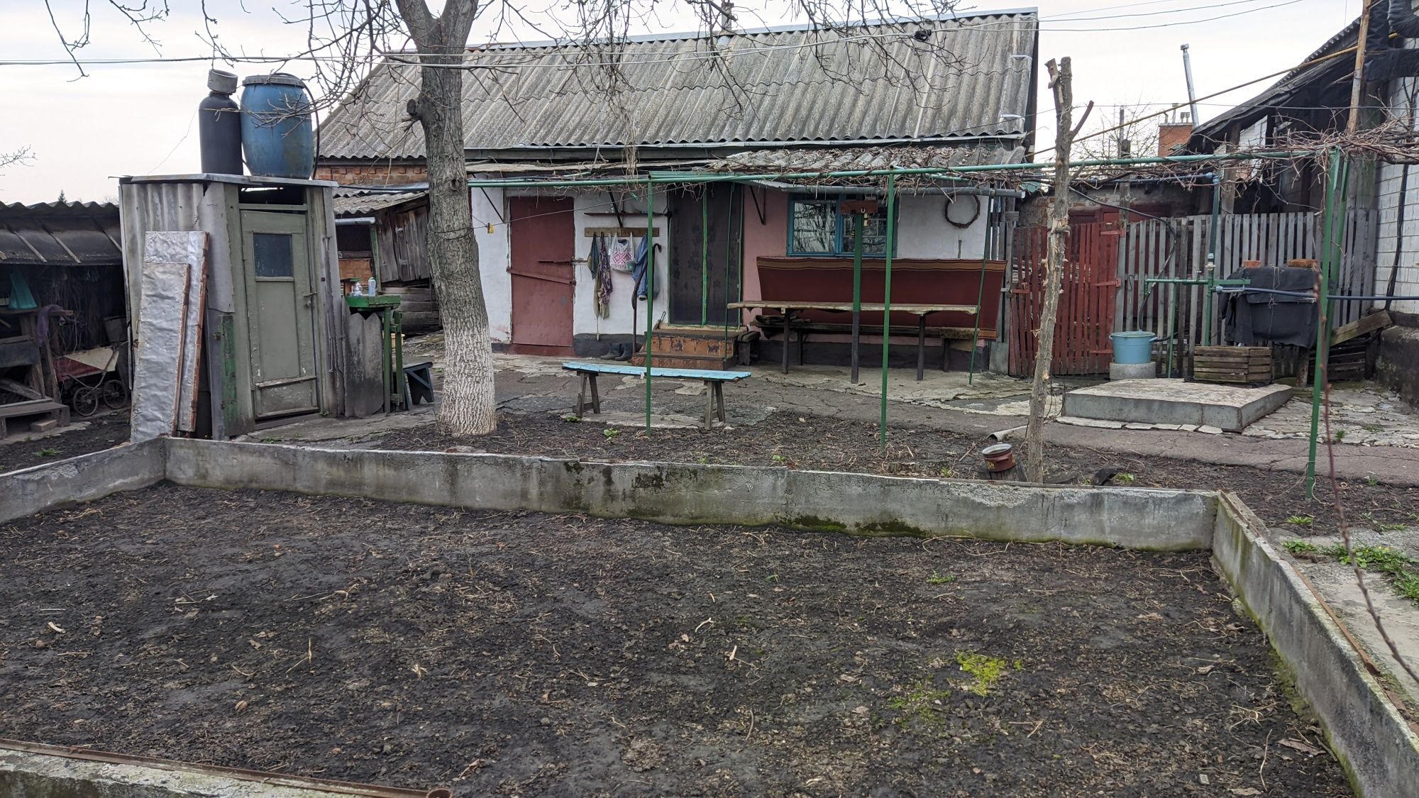 Продам дом в пгт Донец(Червоный Донец), ул. Прилужная