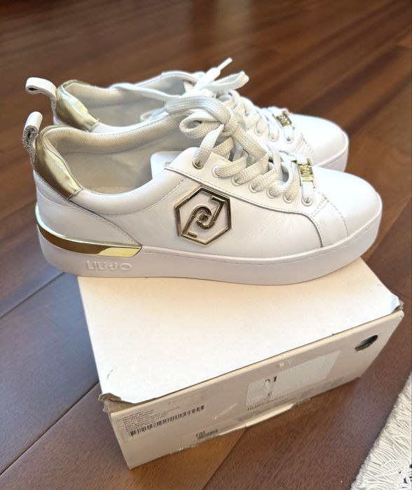 Кросівки шкіряні оригінал Liu Jo р.37