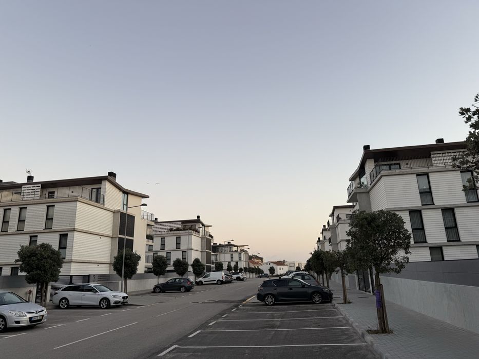 T1  a estrear, mobilado, com excelente terraço! Edificio Docas