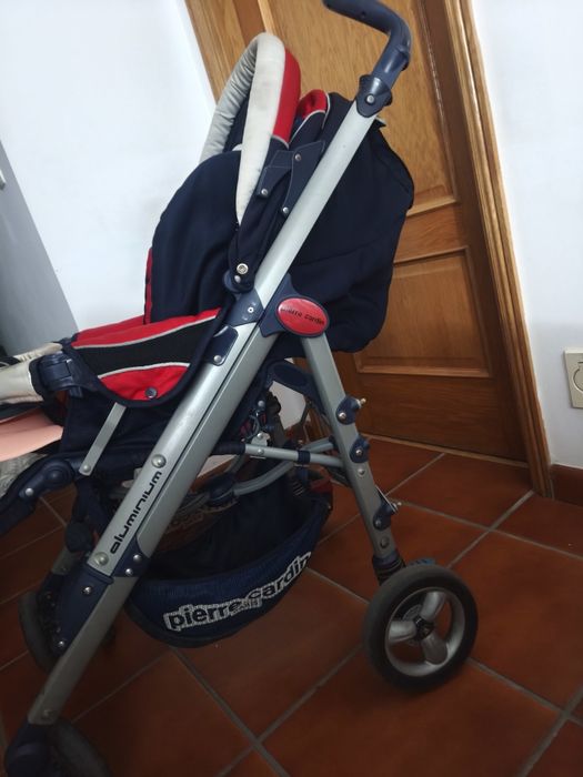 Carrinho de bebé Pierre Cardin