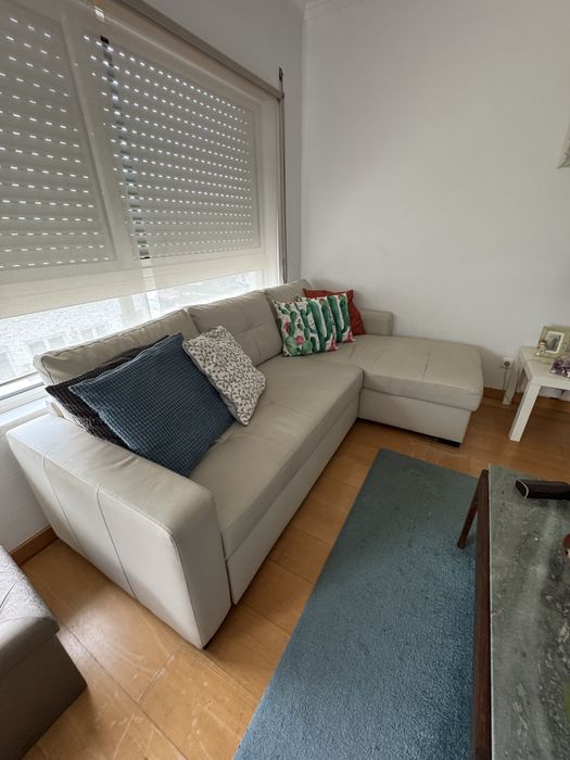 URGENTE - Sofa Chaise Long + Cama Casal com Arrumacao