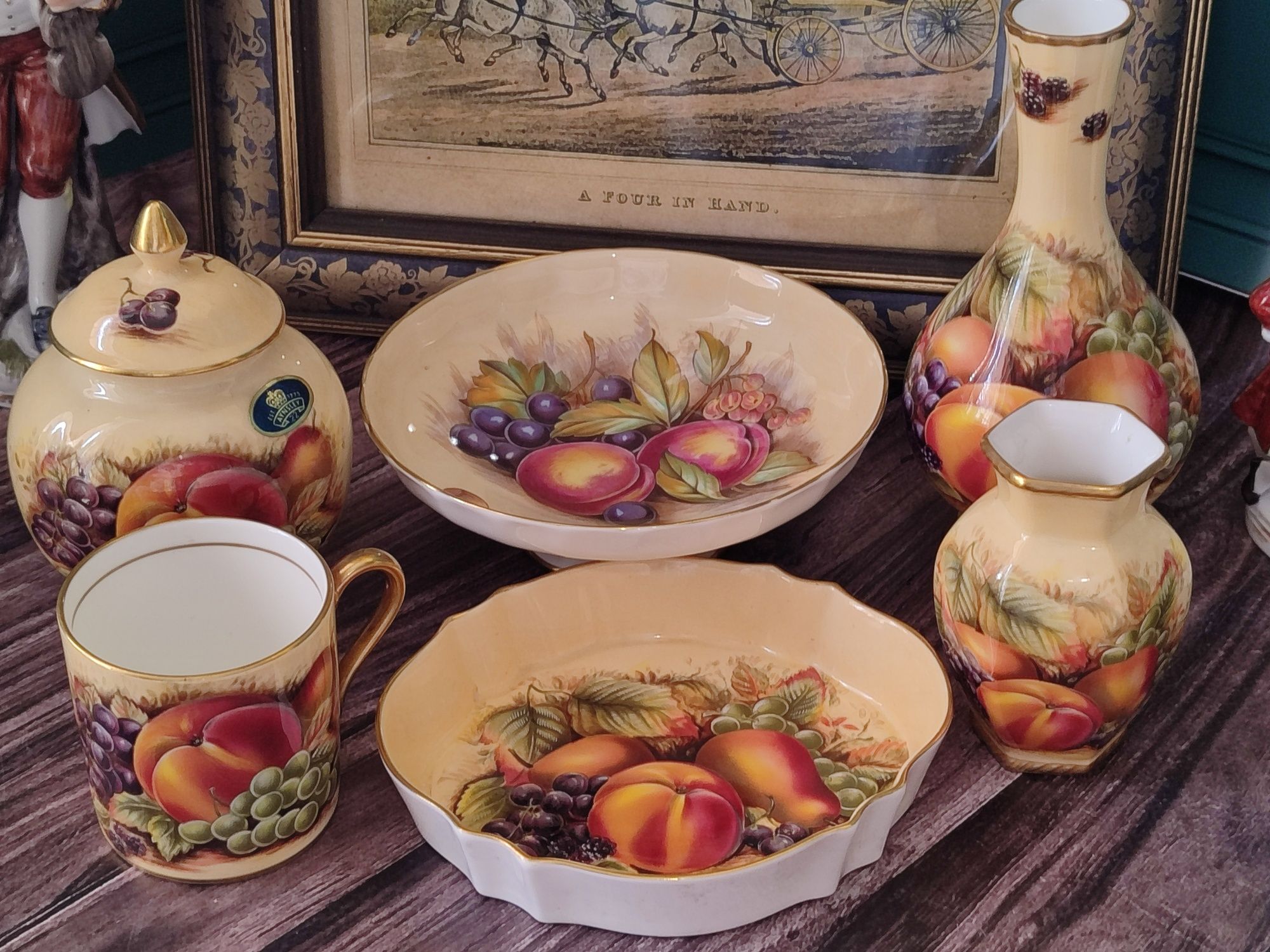 Англія Комплект Вінтажний посуд AYNSLEY Orchard Gold