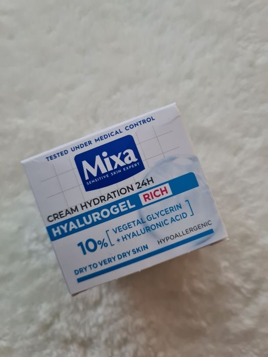 Mixa nawilżający krem 24h Hyaluron bogaty 10 %