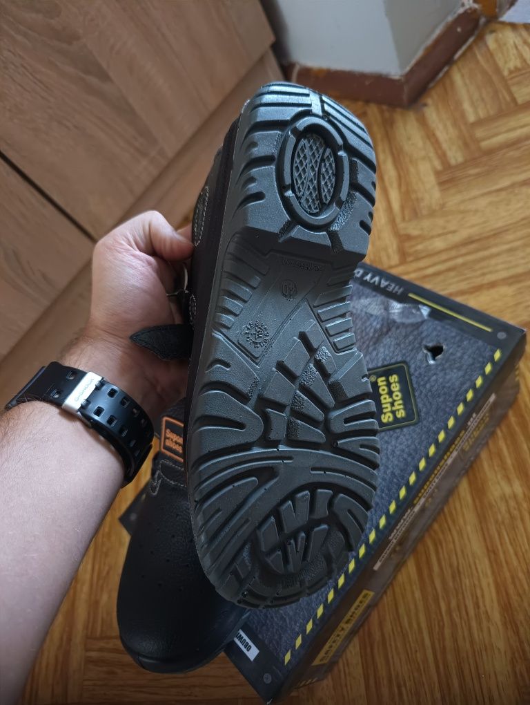 Nowe buty robocze S1 rozmiar 40