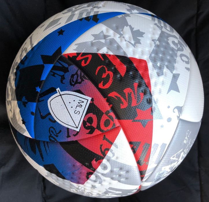 Футбольный мяч  MSL Pro бесшовный топ качество!