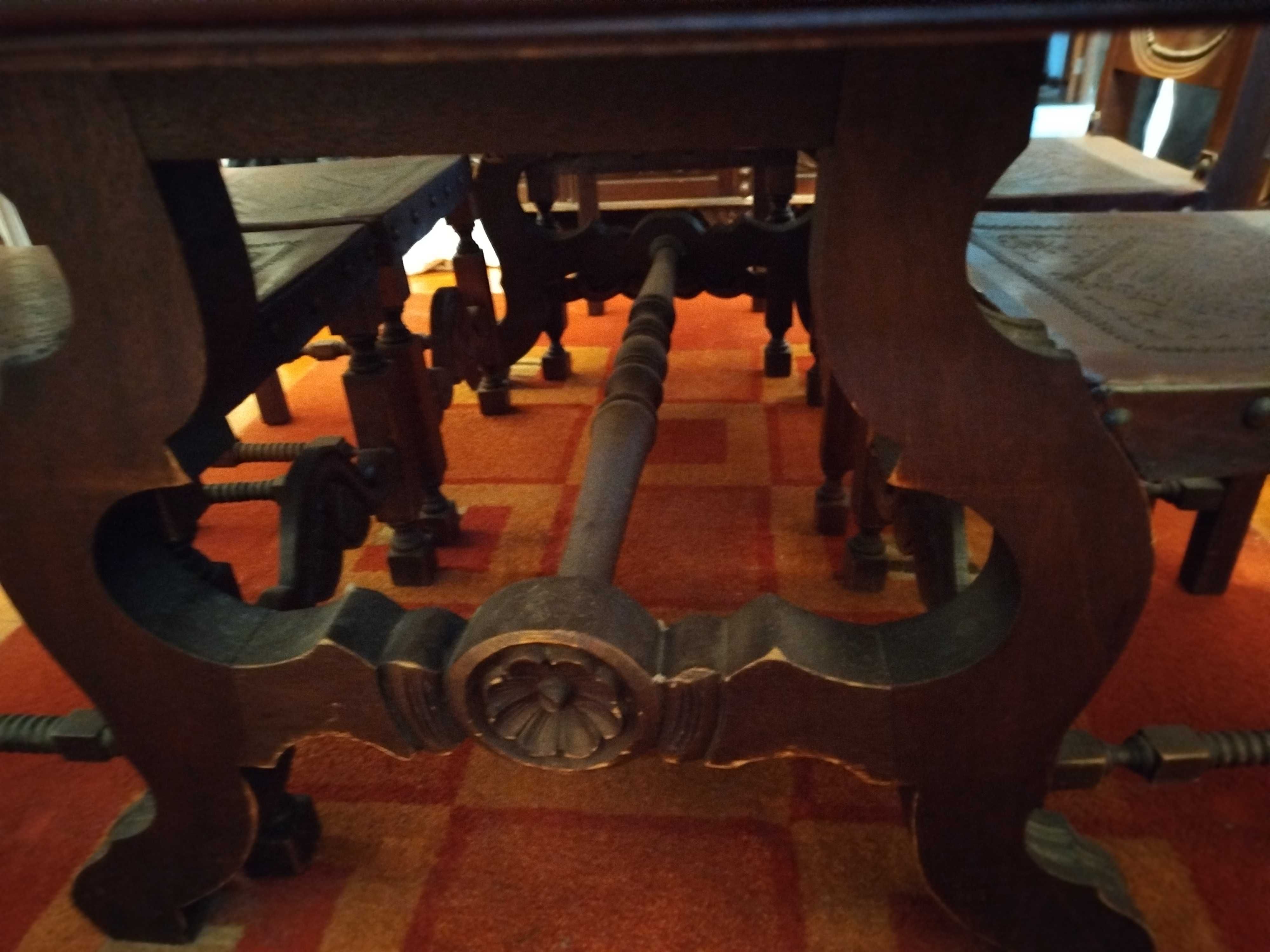 Mesa de sala de jantar madeira maciça