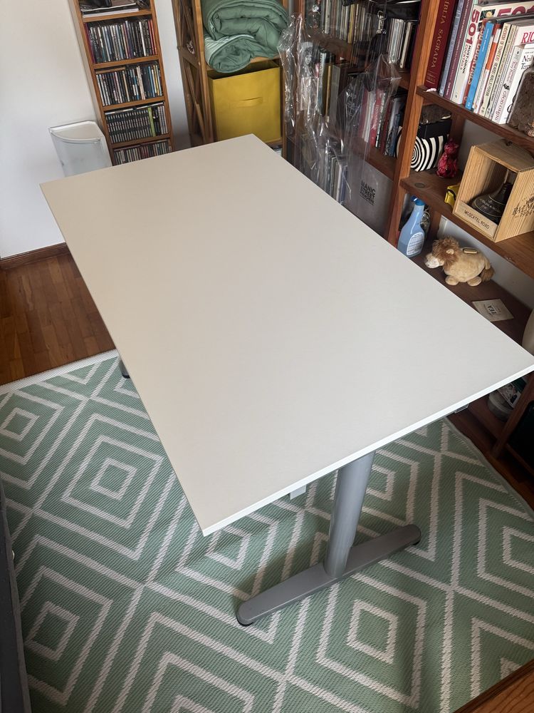 Secretaria IKEA altura regulável 70x120cm