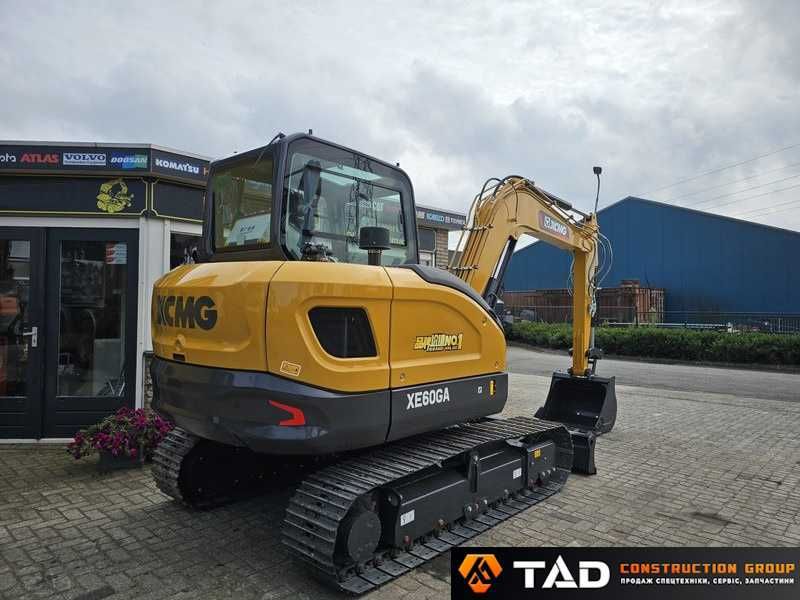 Міні-екскаватор XCMG XE60GA