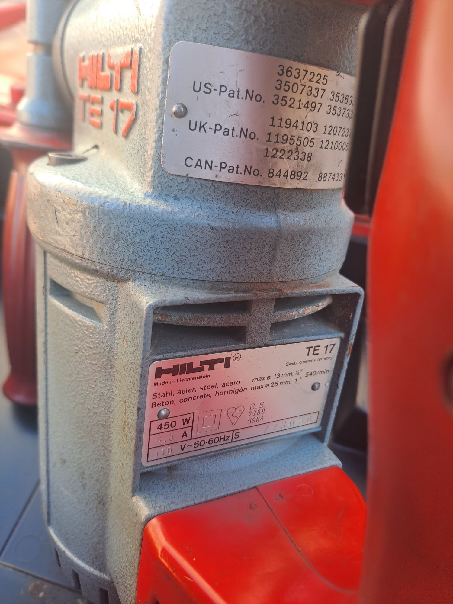 Młotowiertarka Hilti 110v