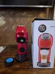 Продається кавова машина Krups Dolce Gusto в червоному кольорі