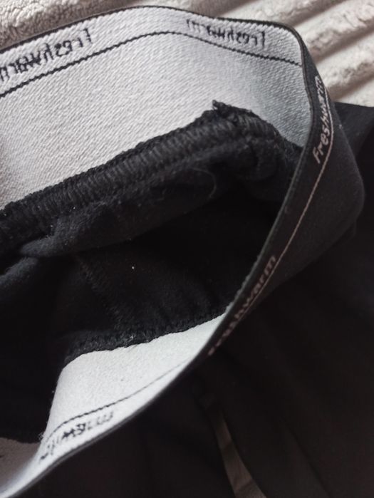 Spodnie leginsy, czarne, sportowe, rozmiar 122-128