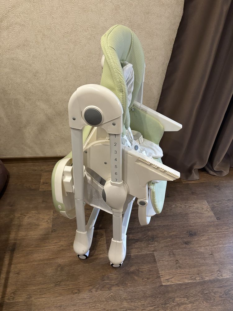 Стульчик для кормления Toti