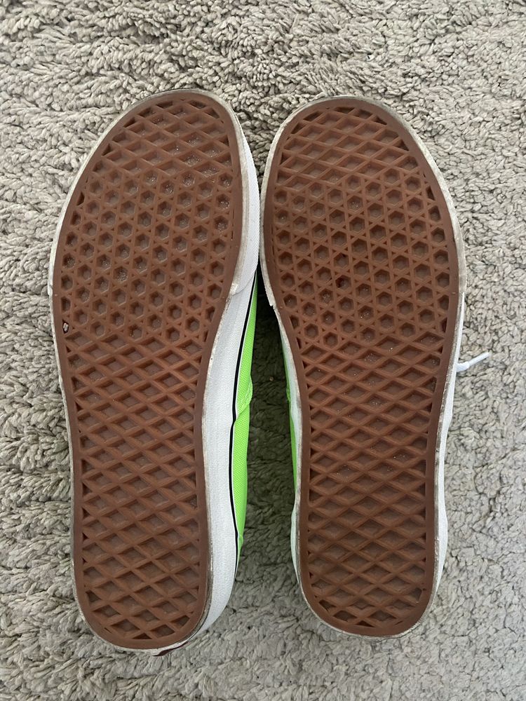 zielone trampki vans