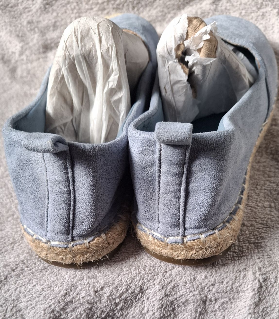 Błękitne espadryle