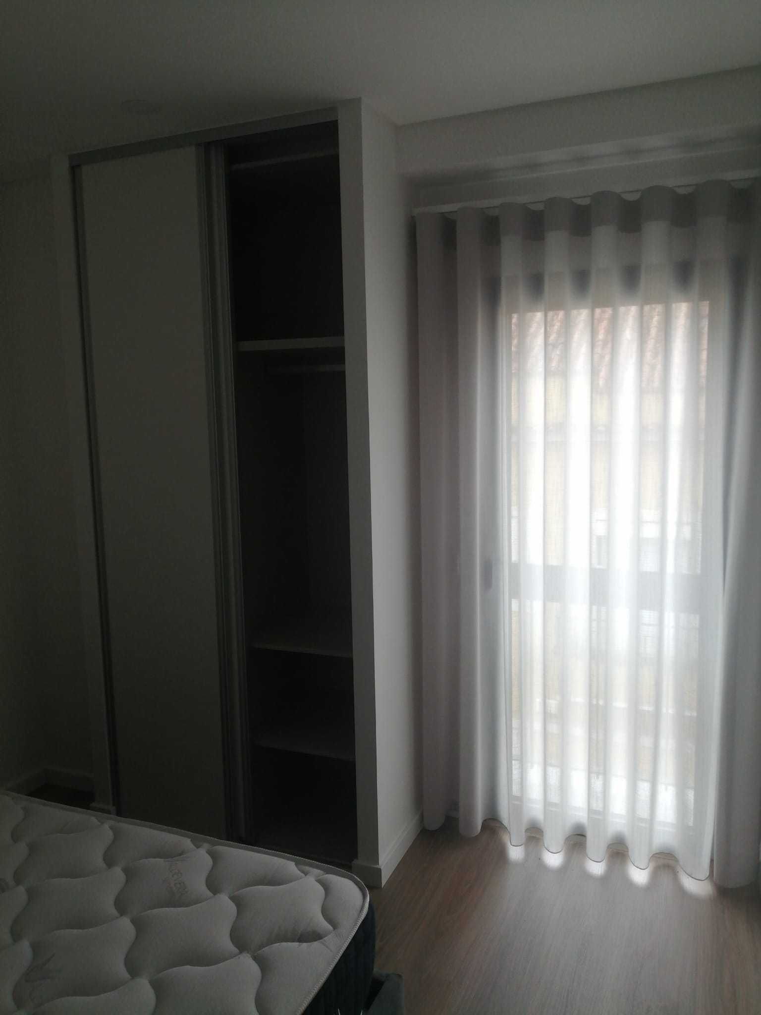 Apartamento T1 - novo e mobilado