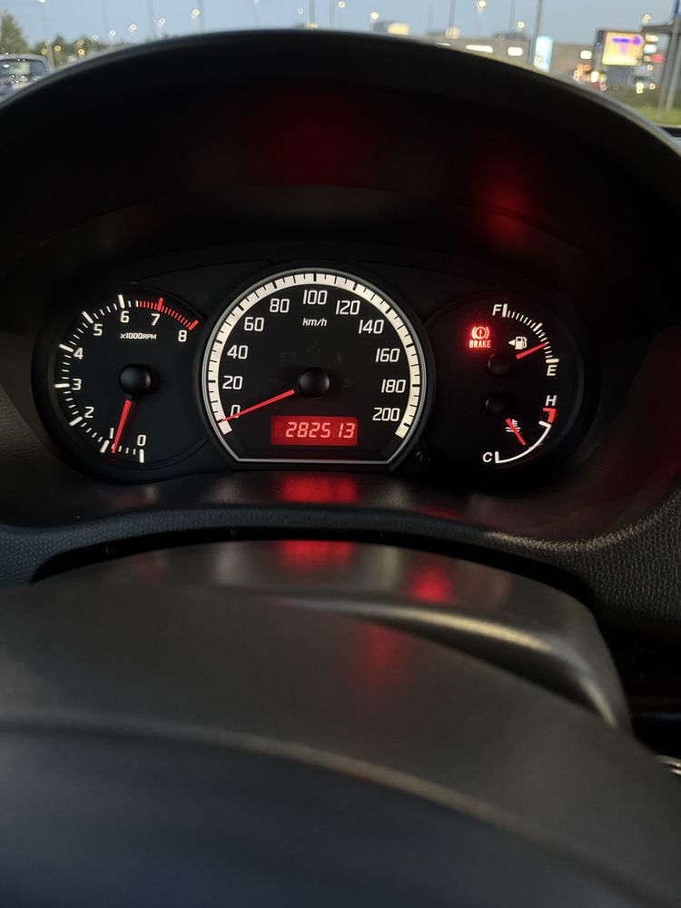 Suzuki swift 1.3 benzyna