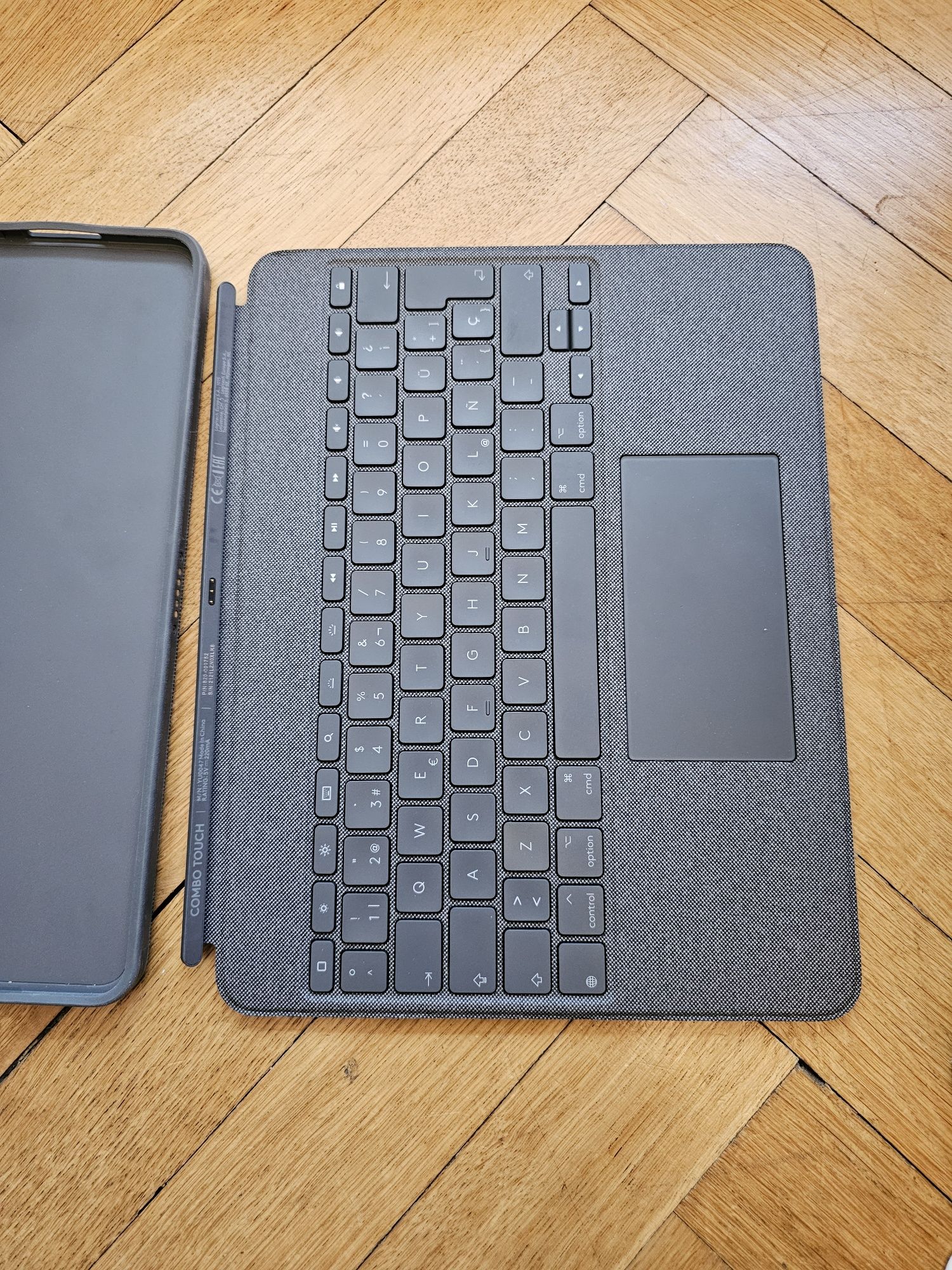 Logitech Combo Touch iPad Pro 12.9 etui Klawiatura 12,9 3,4,5,6 gen.