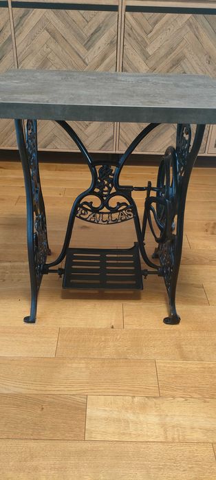 Stolik z maszyny do szycia Nogi od maszyny do szycia Singer