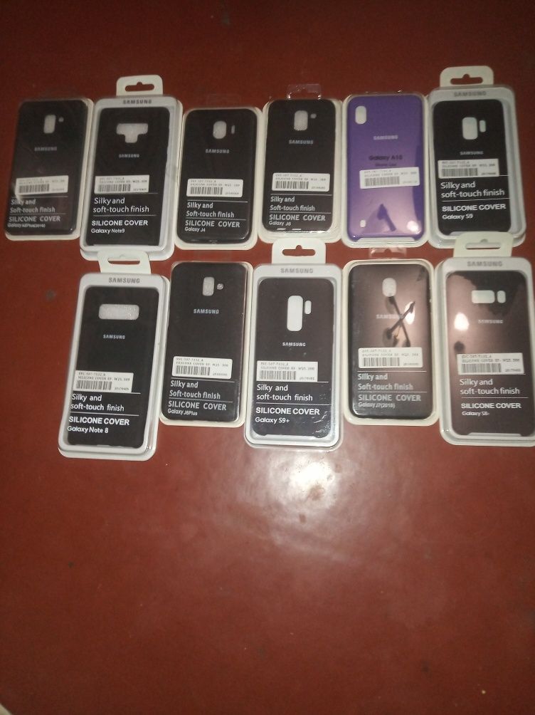 Чехлы для телефонов Samsung разных моделей