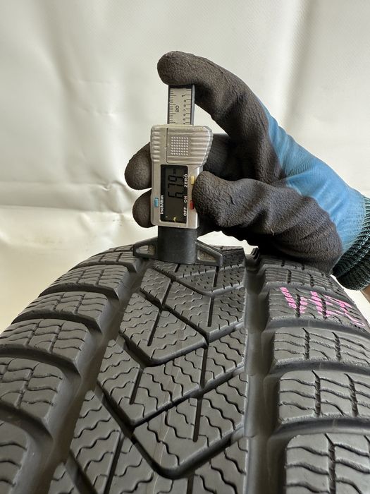 225/50/18 Pirelli Sottozero Winter 3 RSC 2019R (271)