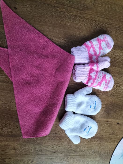 Zimowe rękawiczki i szaliki dla dziewczynki