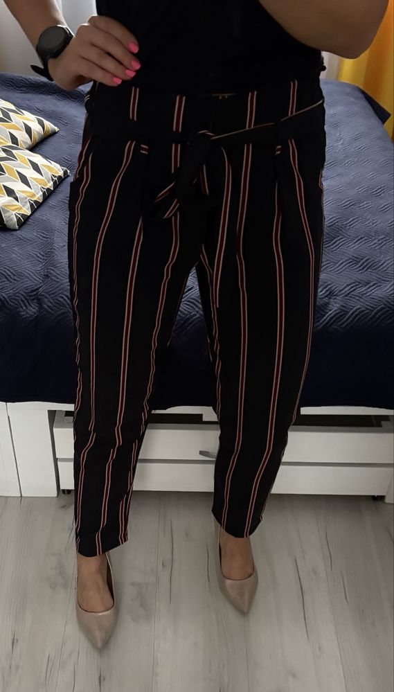 Reserved spodnie damskie w paski luźne eleganckie wyski stan