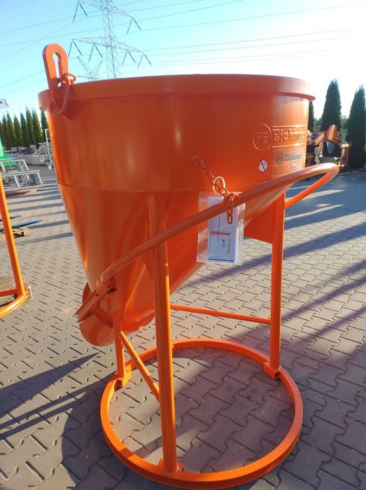 Zbiornik pojemnik dźwigowy do betonu 750L Eichinger 1022 Skośny boczny