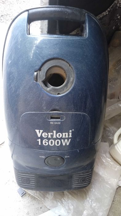 Пылесос Verloni/ Италия. Без шланга. Нерабочий.