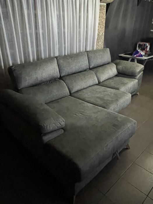 Sofa chaise lounge com bau