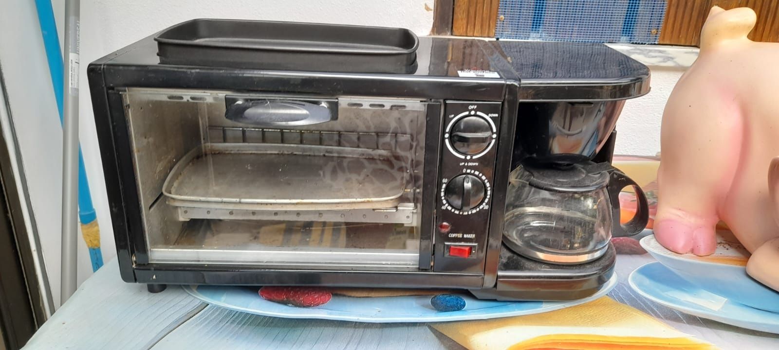 Forno com parte de café ou cha