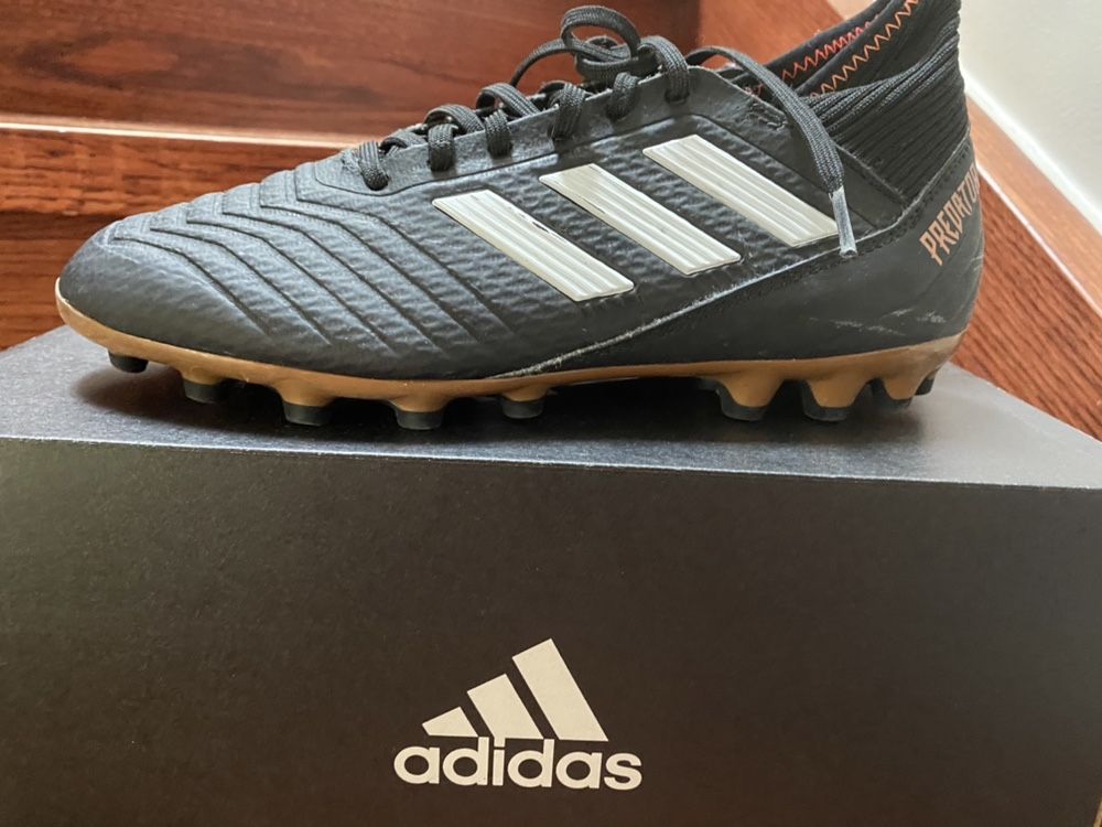 Korki adidas predator