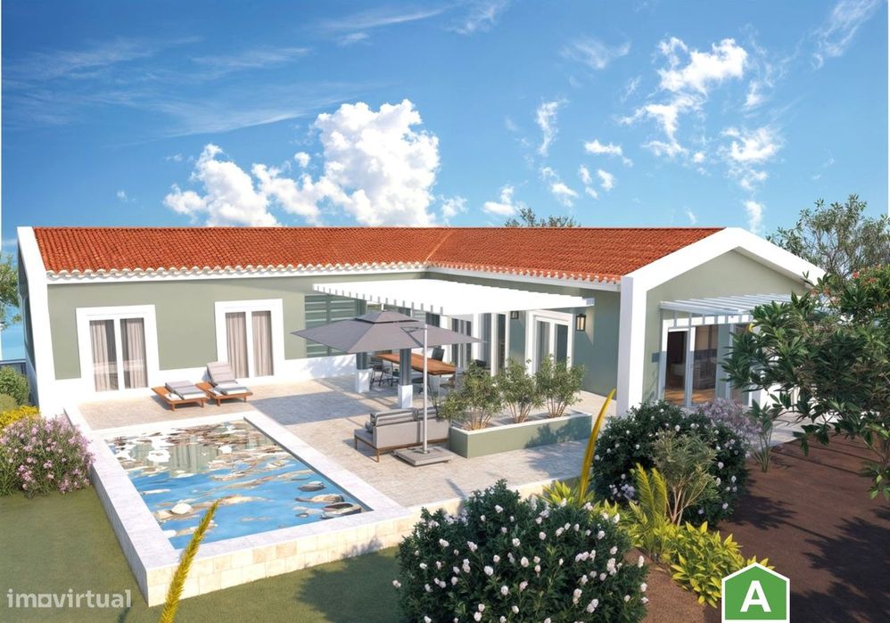 Moradia T3 com piscina, garagem e terreno - Caldas da Rainha
