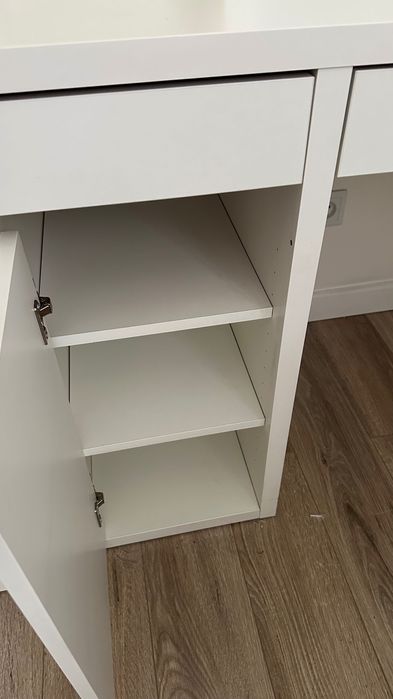 Biurko IKEA MICKE, białe. Bardzo dobry stan!