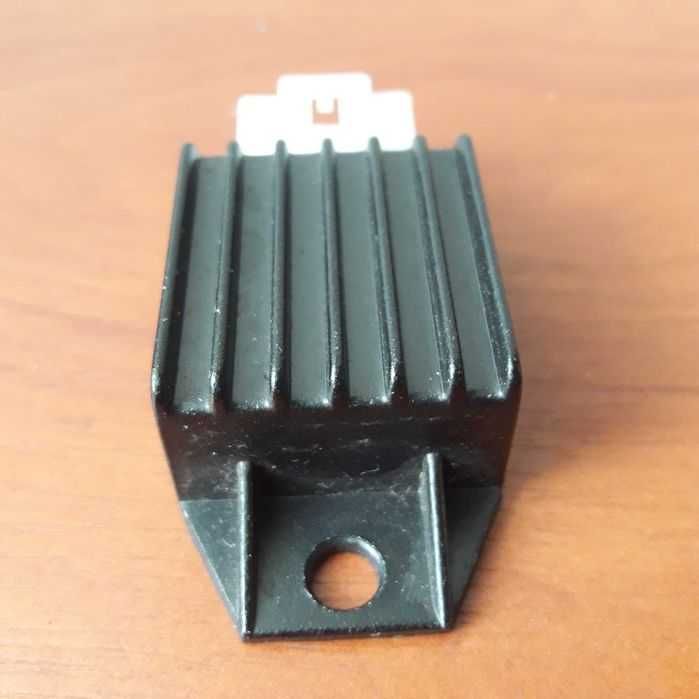 Реле зарядки акб,на скутер,мопед,мотоцикл,реле регулятор напруги GY6