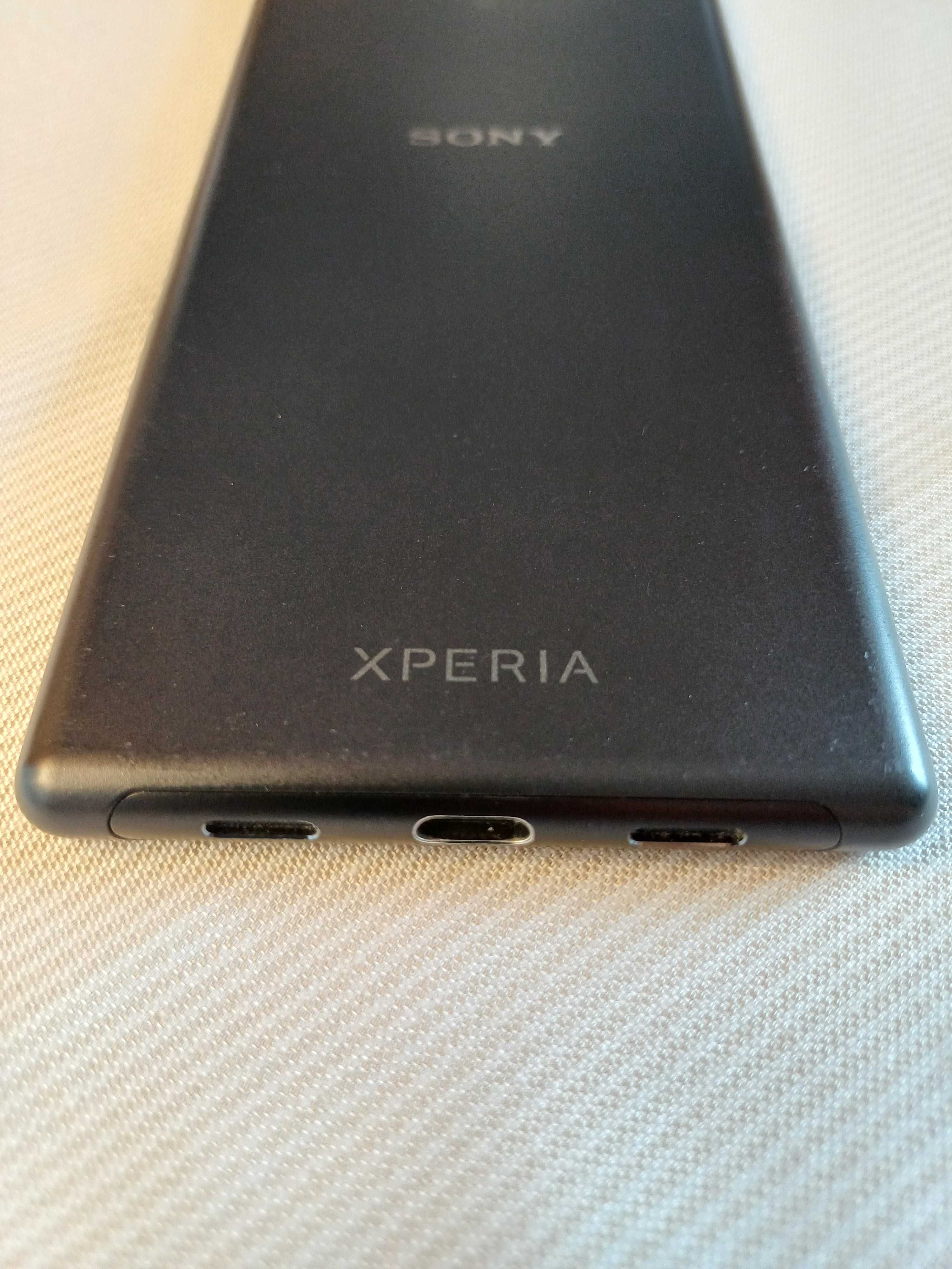 Смартфон  SONY XPERIA в ідеальному стані.