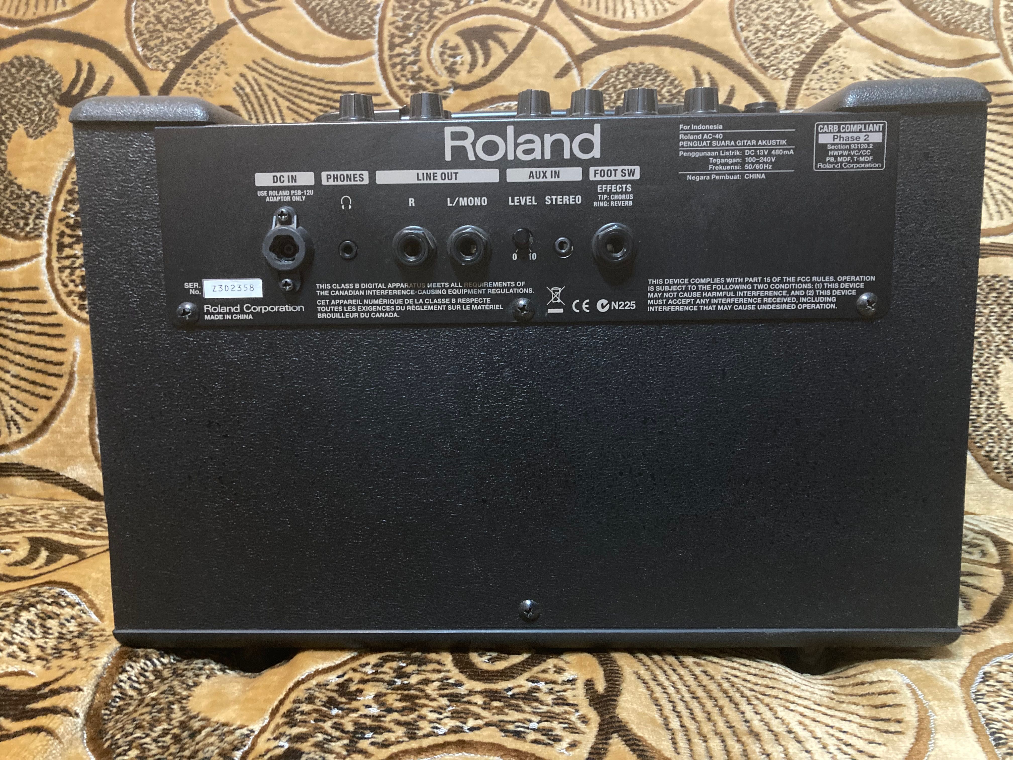 Roland AC-40 Комбопідсилювач з рідним блоком живлення та інструкцією