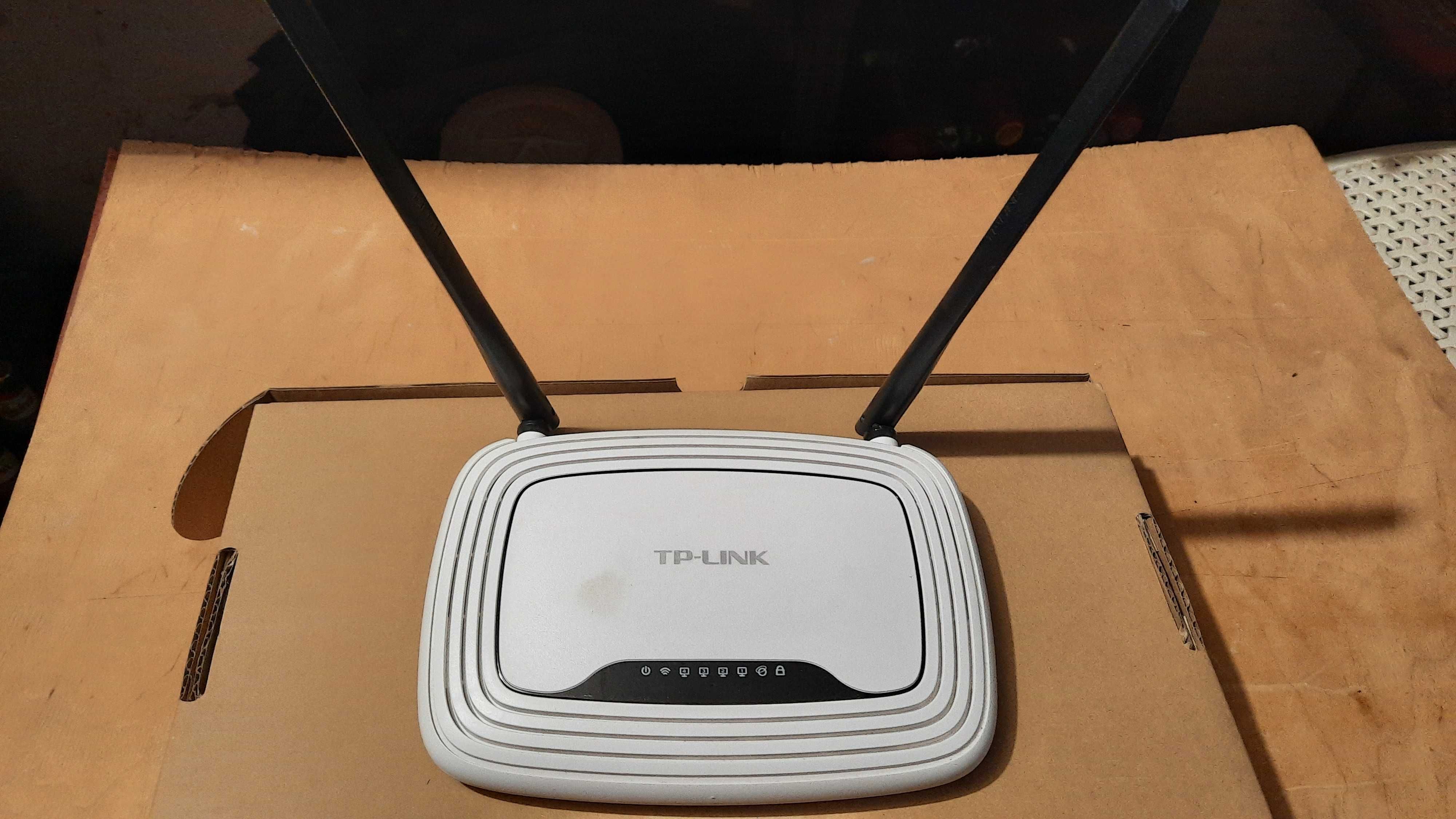 Ruter TP- LINK      Model : TL-WR841N