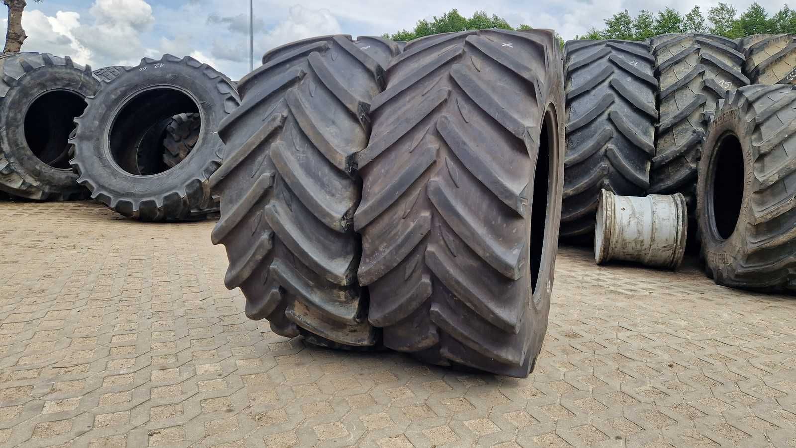 520/60R28 480/65r28 480/65-28 Michelin 60%