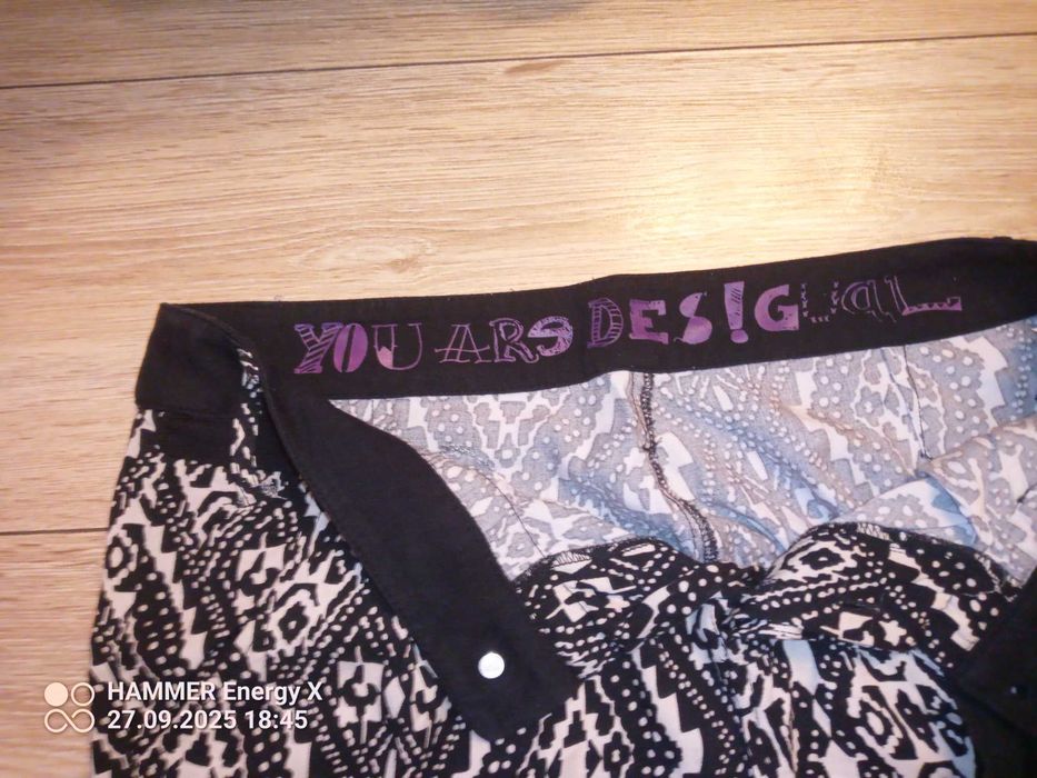 Cienkie spodnie damskie marki Desiguel rozm. 26/XS