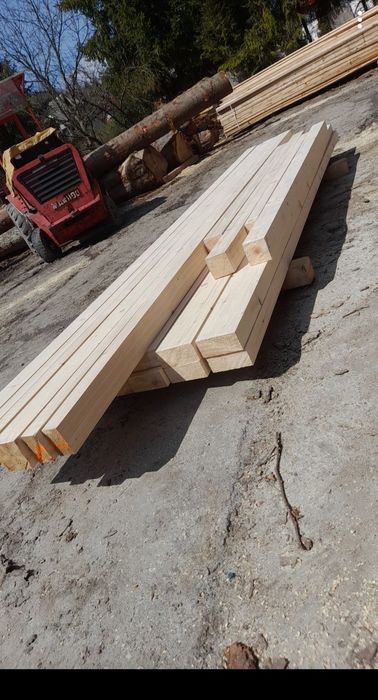 Więźba dachowa podbitka łaty deski szalunkowe krawedziaki kantowki