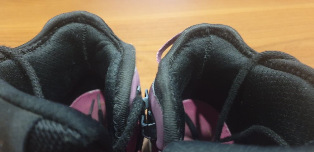 Sprzedam buty damskie dziewczęce 4F r 36