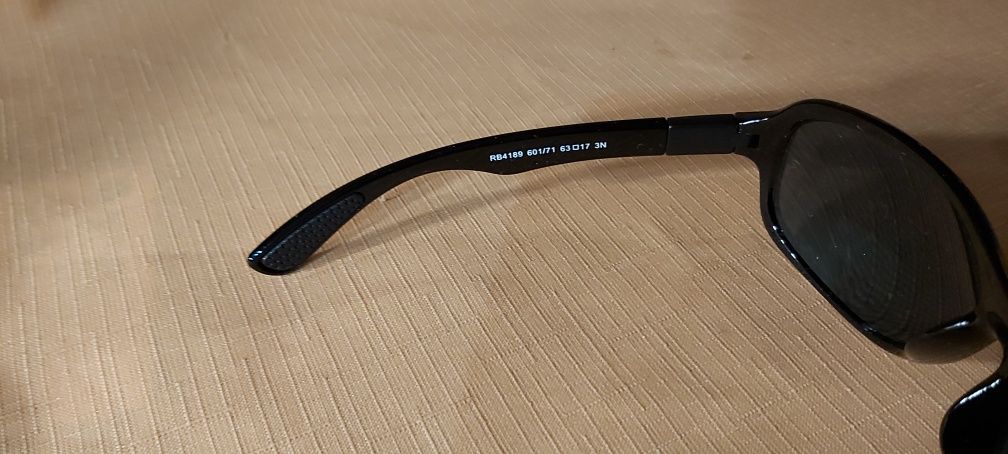 RAY BAN RB 4189 okulary przeciwsłoneczne