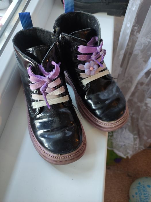 Лакові ботінки для дівчаток