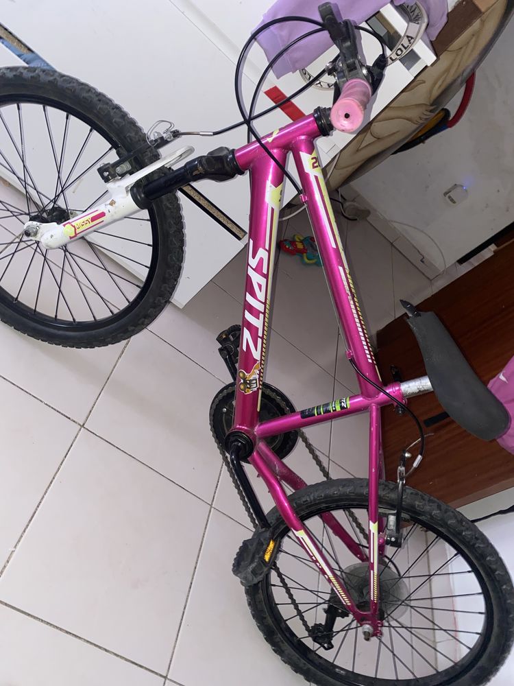 bicicleta nova em bom estado  roda 20 com mudanças