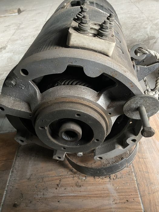 Двигатель электрический тяговый ЕТ 12/7.5/12