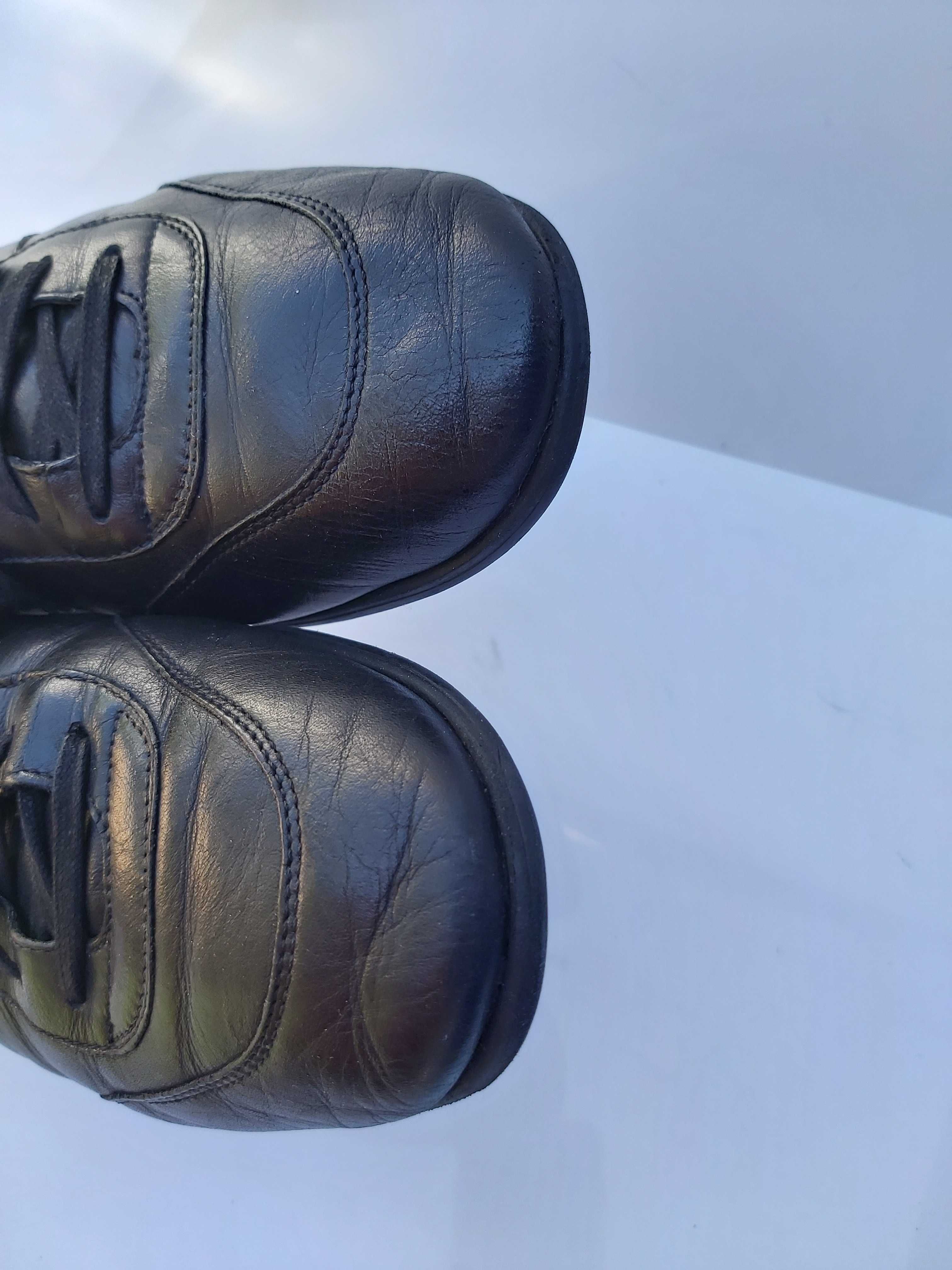 Pólbuty Gino ROSSI czarne trzewiki sneakersy 42