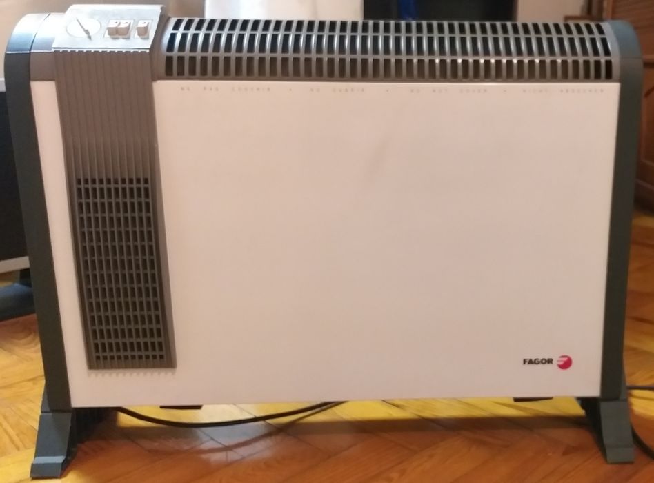 Aquecedor a resistências com ventoinha