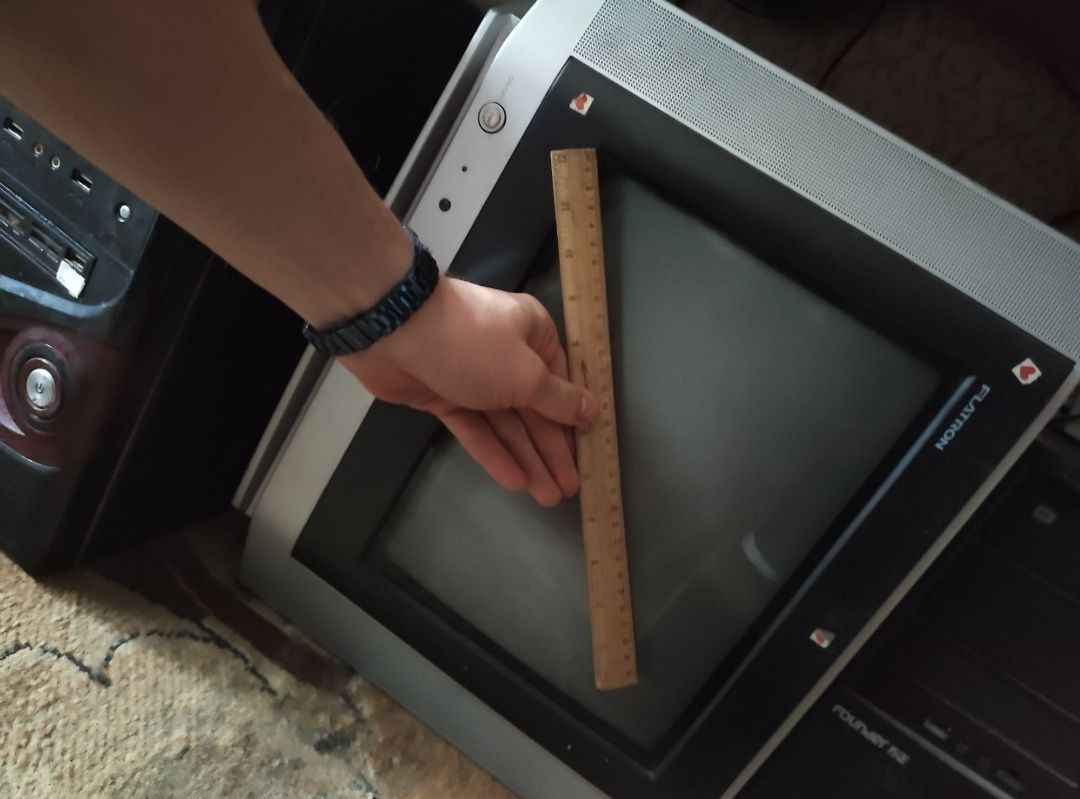 Телевизор Samsung кухонный